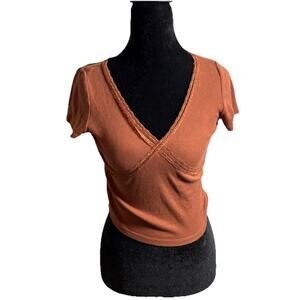 Hollister Must-Have Collection Vintage Crop Baby Tee brown with lace Size XS